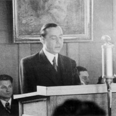 Wahl des Ministerpräsidenten im Rathaussaal 1947